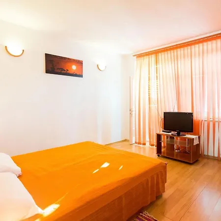 Διαμέρισμα Sany- Two Bedroom With Balcony And Sea View *
