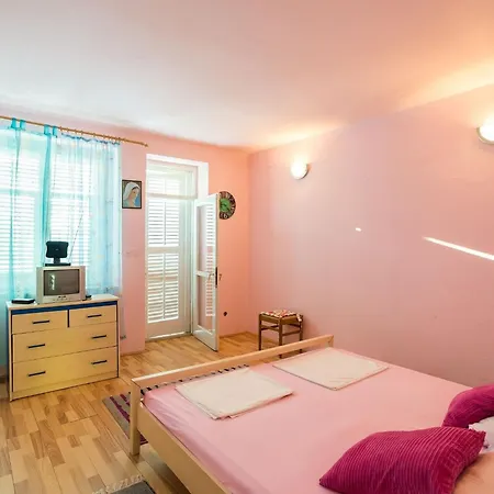 Sany- Two Bedroom With Balcony And Sea View